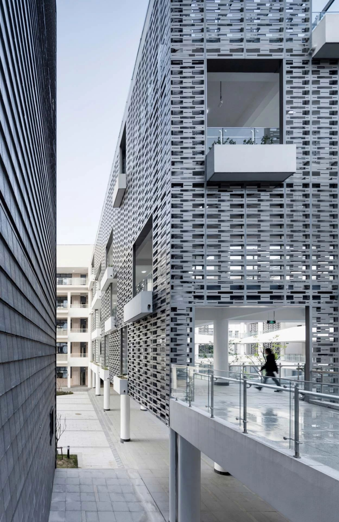 1669341397471456.png 31.png